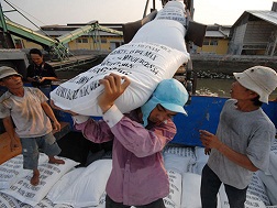 Chật vật xuất khẩu nông - thủy sản