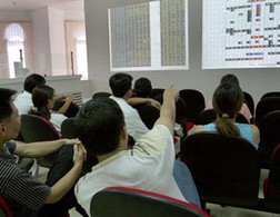 Dòng tiền vẫn đứng ngoài thị trường