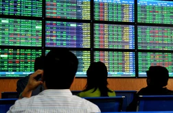 Khối ngoại gom hơn 660.000 cổ phiếu FPT, VN-Index tăng nhẹ 2 điểm