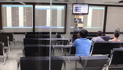 VN-Index rơi “thẳng đứng”, giảm mạnh nhất kể từ vụ bầu Kiên